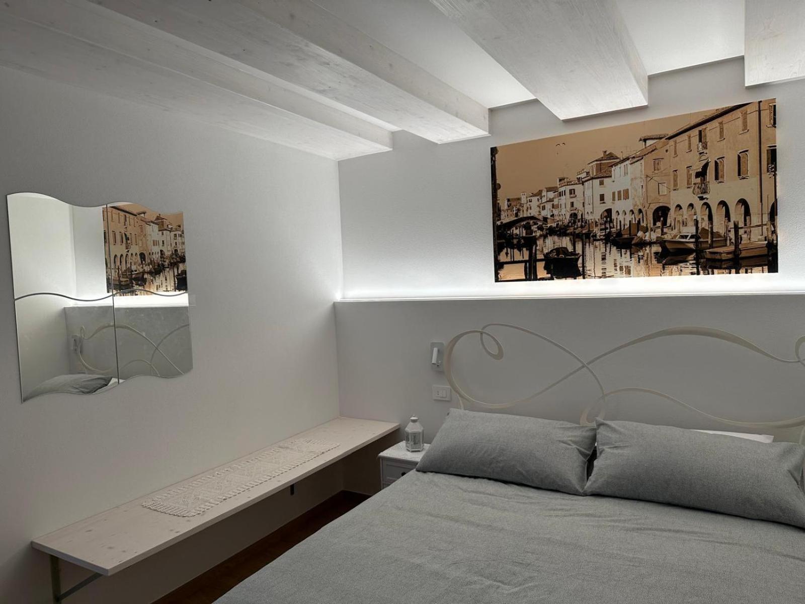Sora Al Ponte Apartment Chioggia Ngoại thất bức ảnh